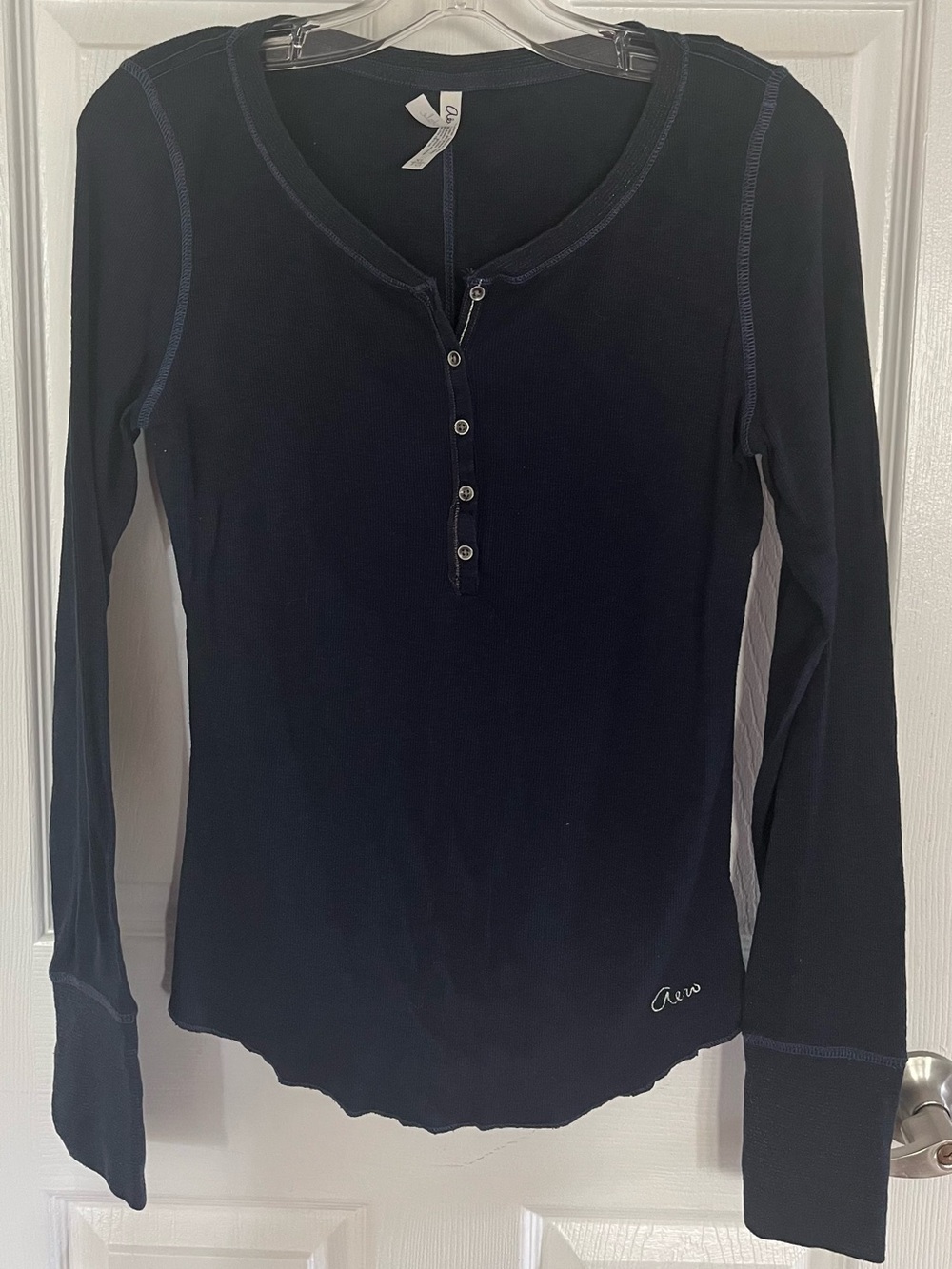Y2K Vintage Aeropostale Navy Blue Long-Sleeve Henley Top